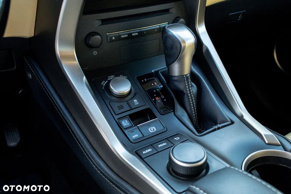 Lexus NX 200t Comfort AWD - 13