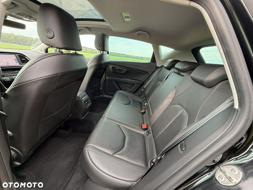 Seat Leon 1.8 TSI FR Black S&S DSG - 36