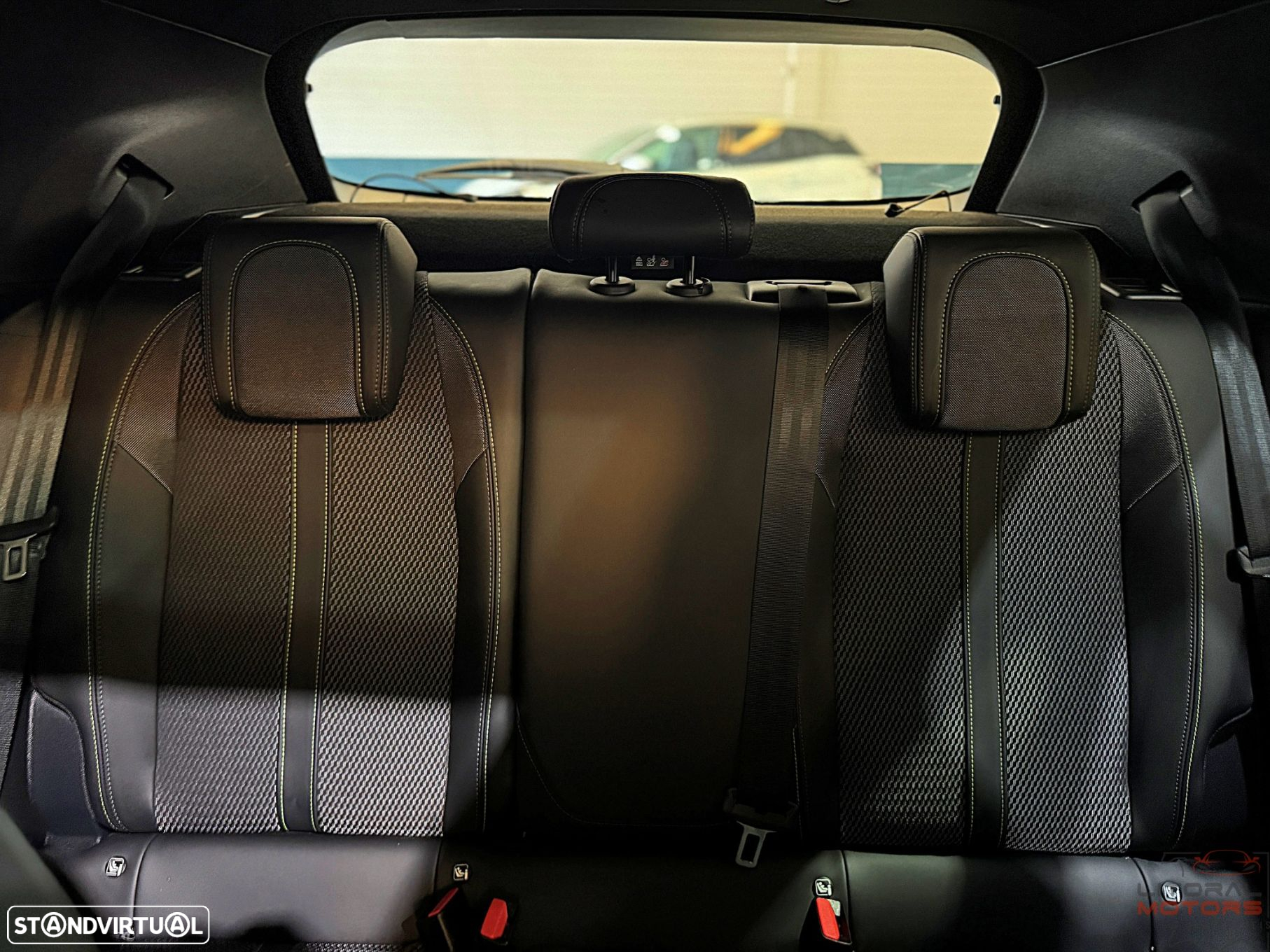 Peugeot 2008 1.2 PureTech GT EAT8 - 39