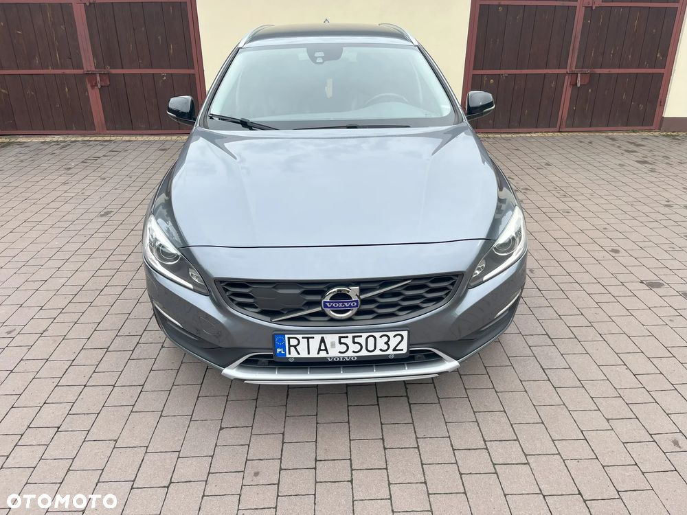 Volvo V60 Cross Country D4 Drive-E Summum - 9