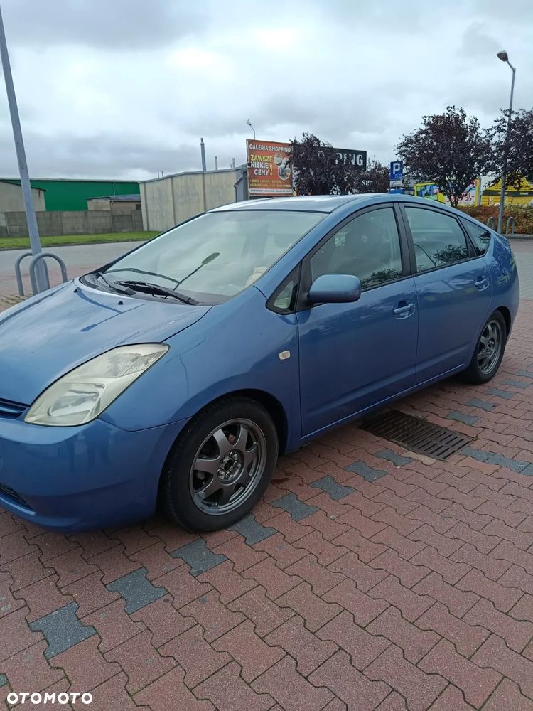 Toyota Prius - 2