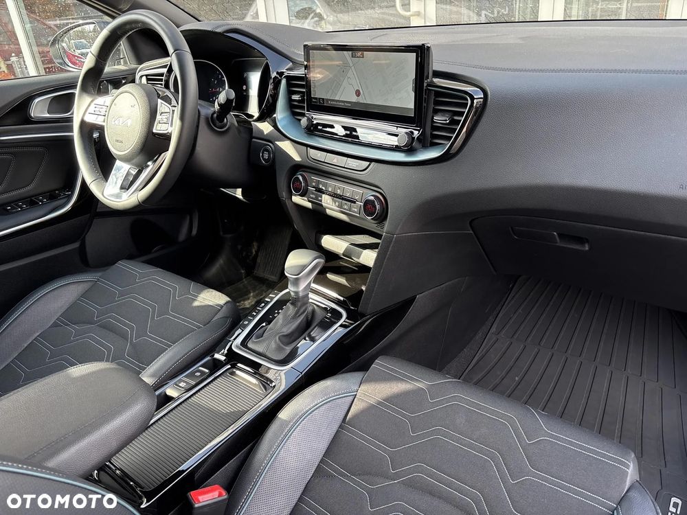 Kia XCeed 1.6 T-GDI Tribute DCT - 11