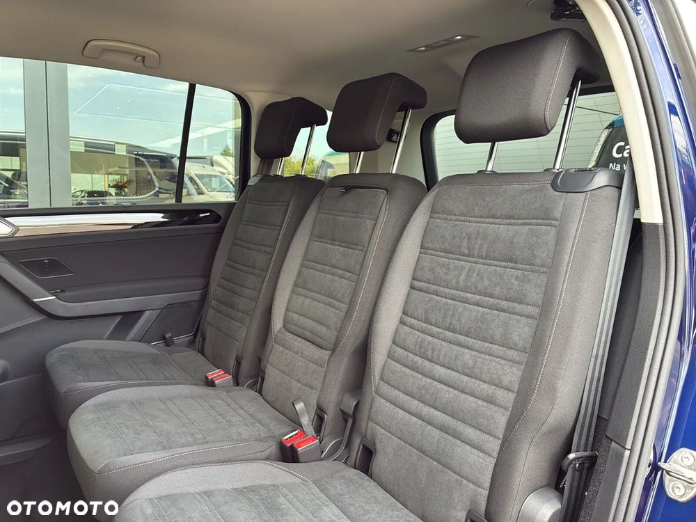 Volkswagen Touran - 6