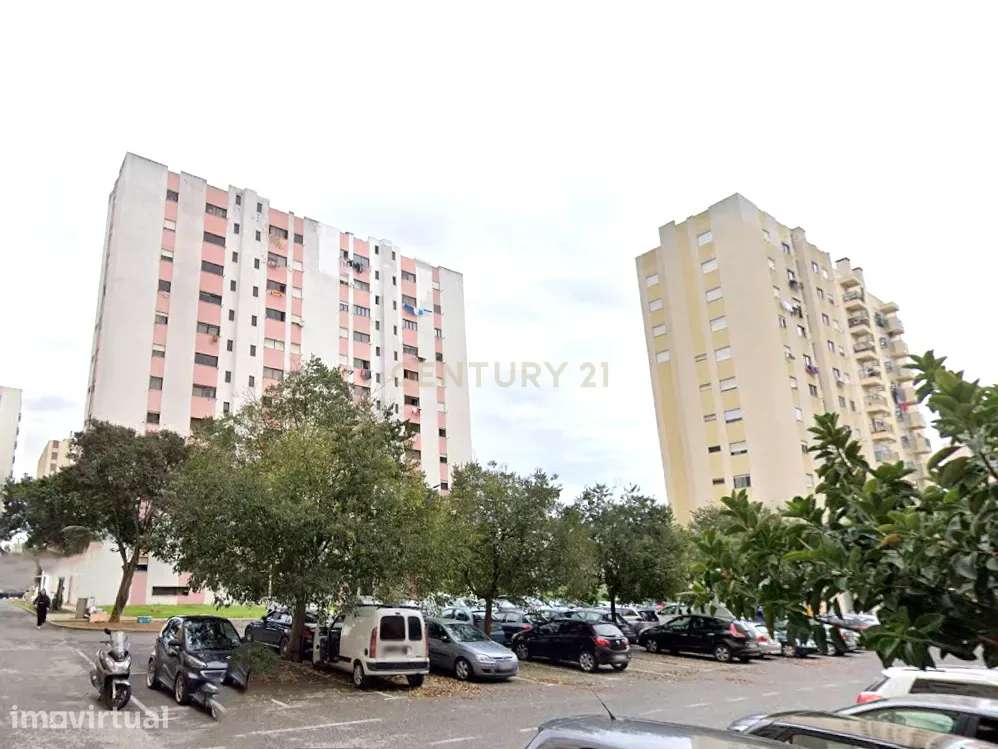 IMÓVEL ARRENDADO ATÉ ABRIL 2026  Apartamento T3 - Grande imagem: 2/6