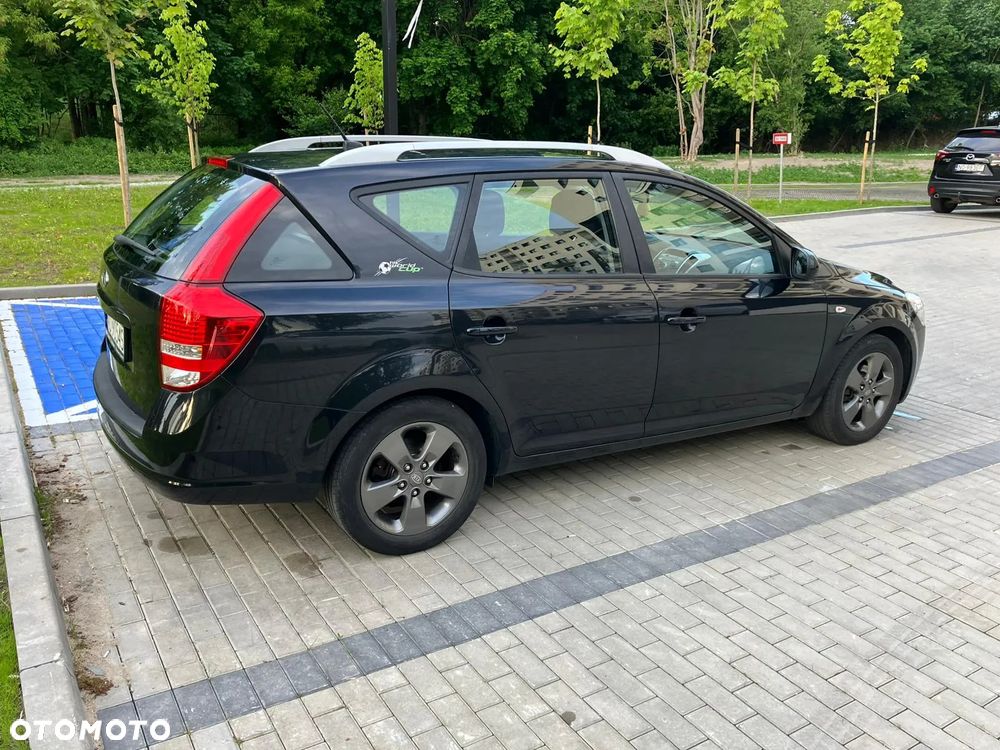 Kia Ceed 1.4 Comfort + - 7