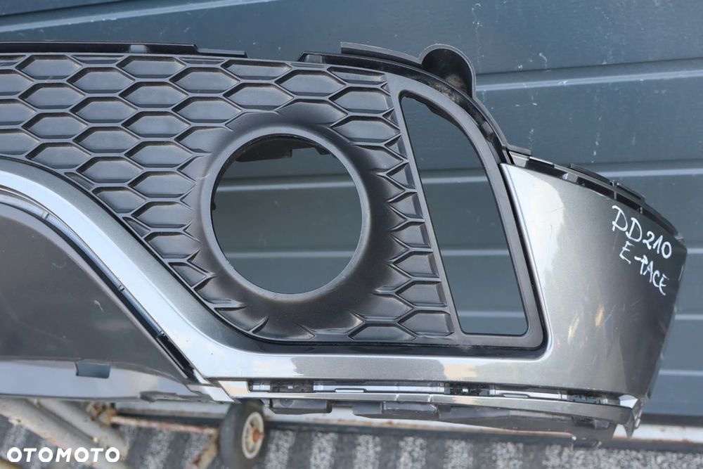 DOKŁADKA DYFUZOR SPOILER ZDERZAKA TYLNY TYŁ JAGUAR E-PACE DYNAMIC J9C3-17A958-C 2017-2020 - 7
