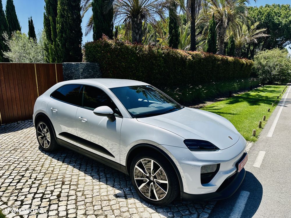 Porsche Macan Electric - 6