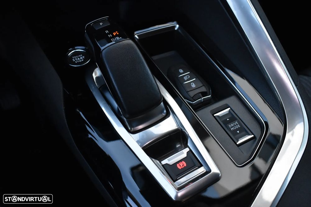 Peugeot 3008 1.6 Hybrid Allure Pack e-EAT8 - 44