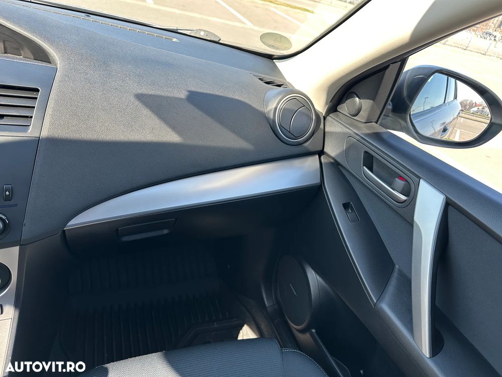 Mazda 3 2.0 MZR DISI Edition - 11
