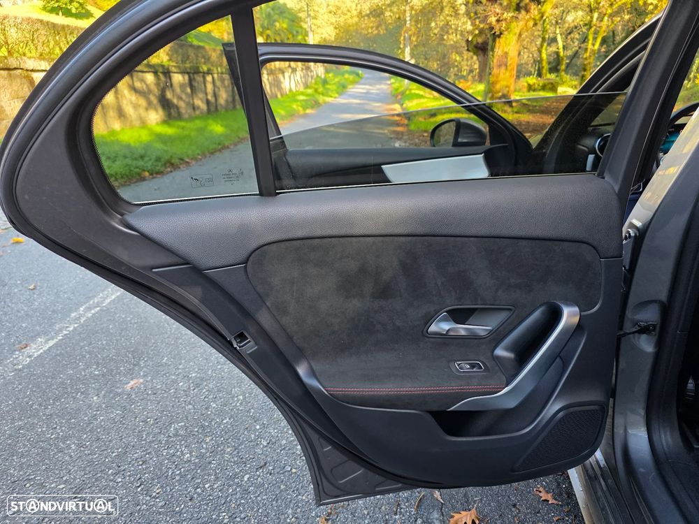 Mercedes-Benz A 180 d AMG Line Aut. - 23