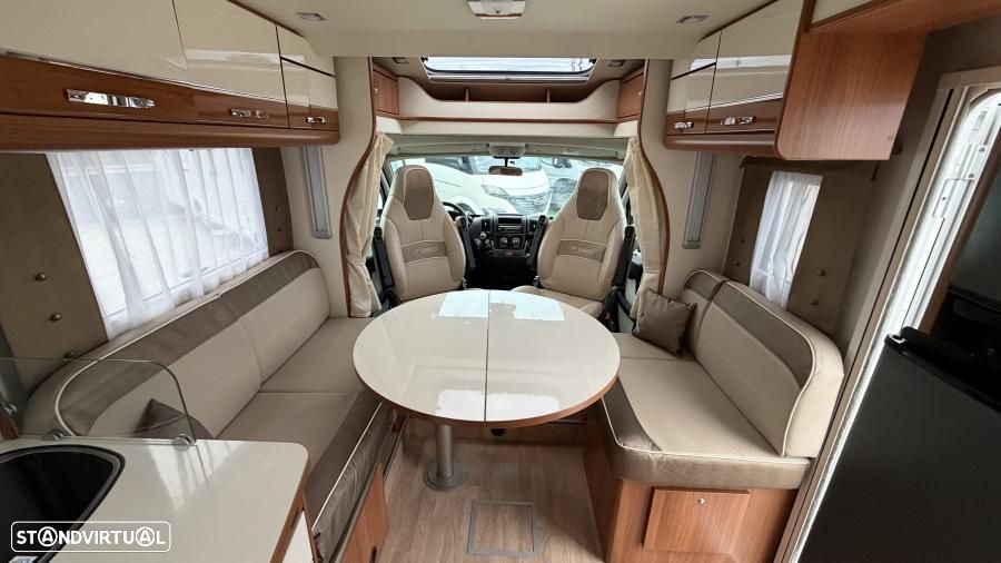 Fleurette Magister 74 LMF c.central e basculante - 22