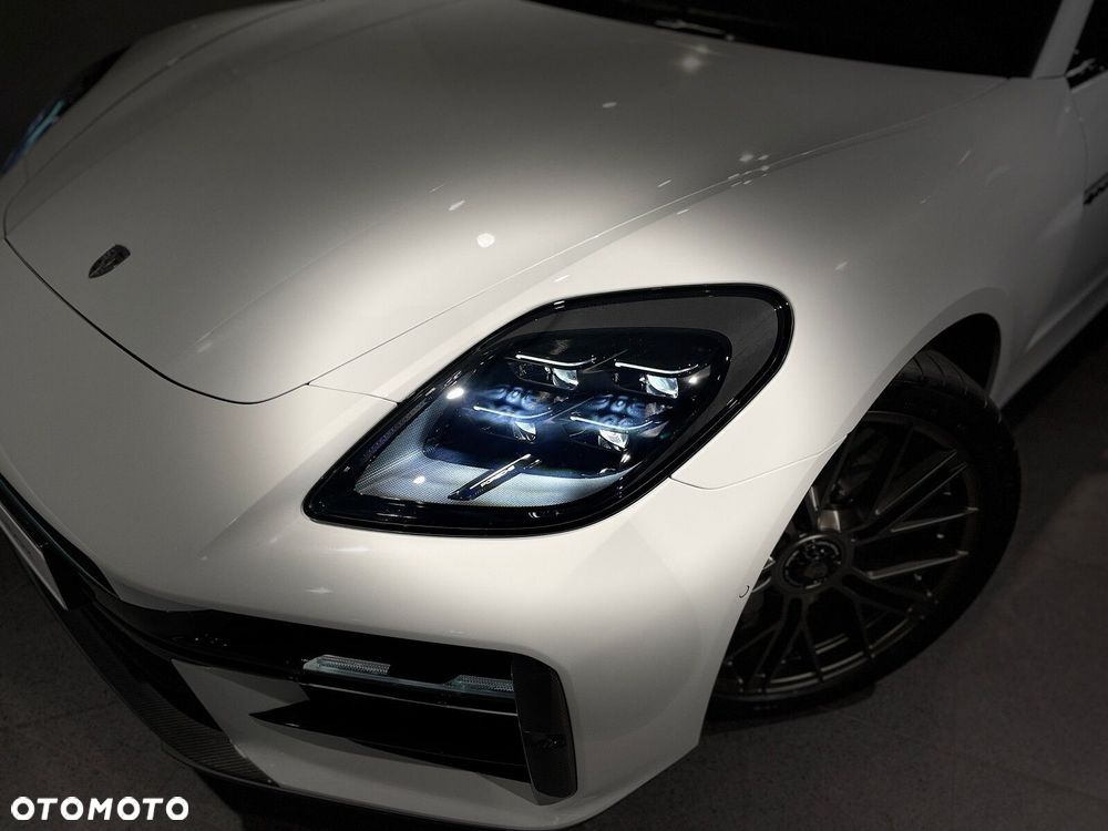 Porsche Panamera - 17