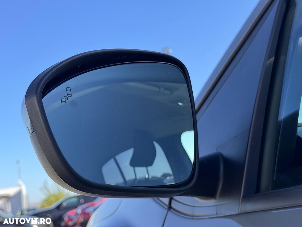 Dacia Logan TCe 90 MT6 Prestige - 9