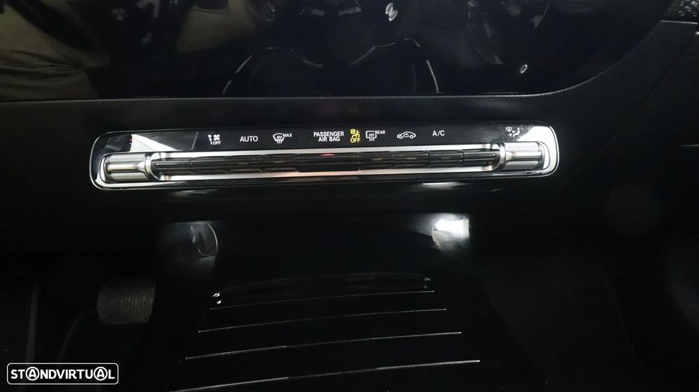 Mercedes-Benz CLA 180 d Shooting Brake Progressive Aut. - 21
