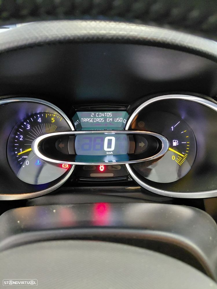 Renault Clio Sport Tourer 1.5 dCi Dynamique S - 13