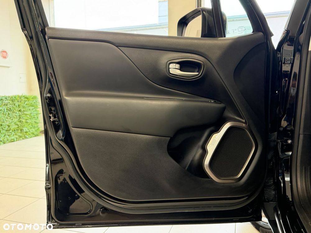 Jeep Renegade 1.5 T4 mHEV FWD S&S DCT - 15