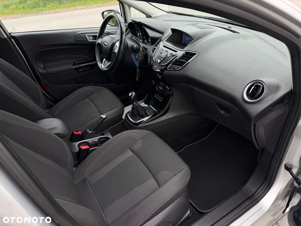 Ford Fiesta 1.0 EcoBoost S&S TITANIUM - 10