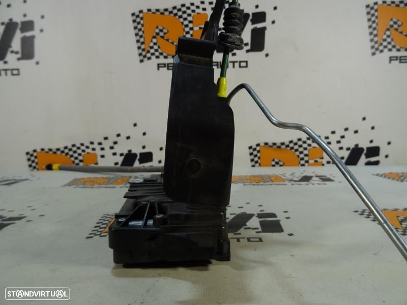 Fecho Da Porta Frente Esquerda Mercedes-Benz C-Class T-Model (S205)  A - 7