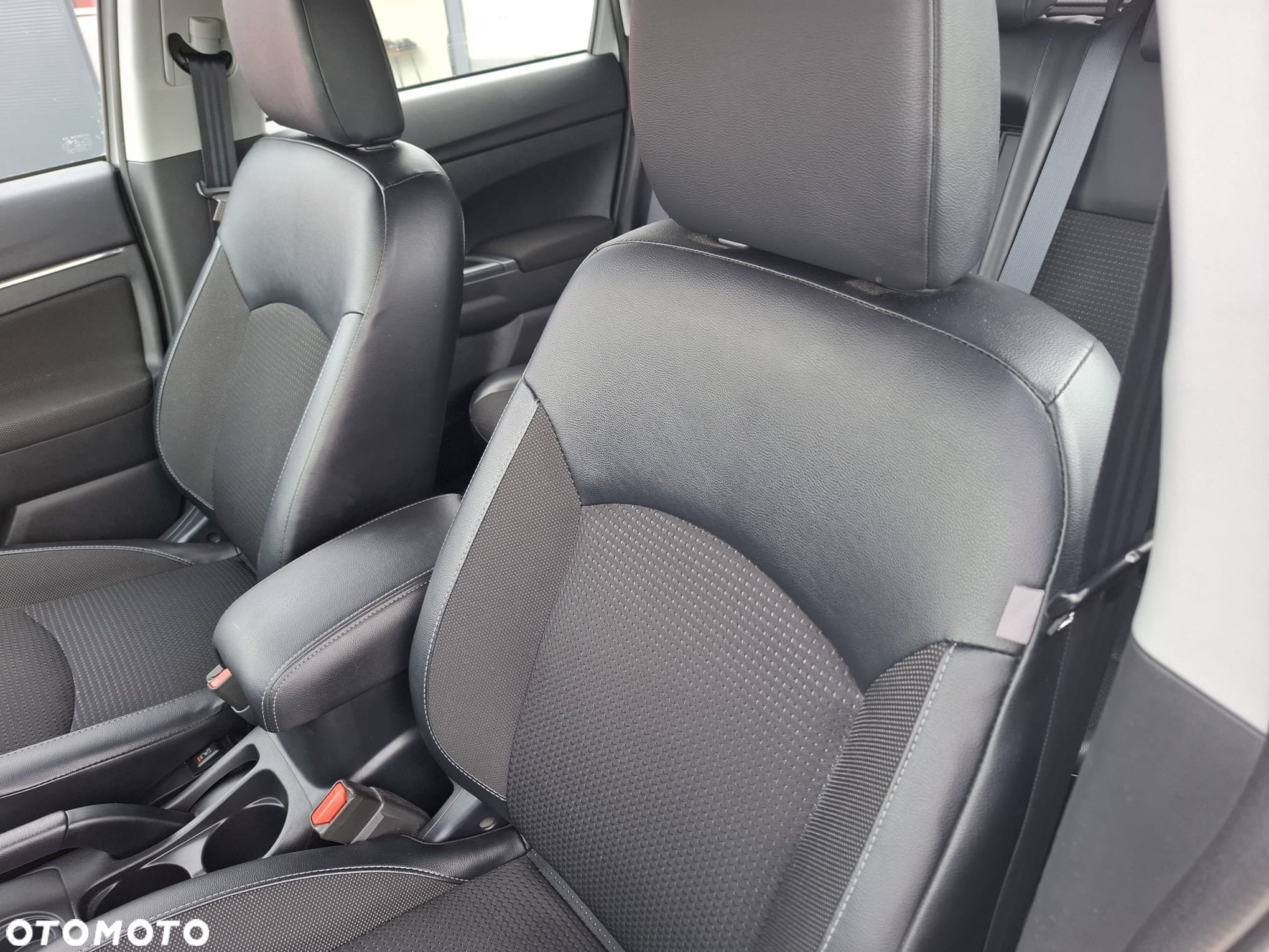 Citroën C4 Aircross 1.6 HDi STT 4x2 Exclusive - 23
