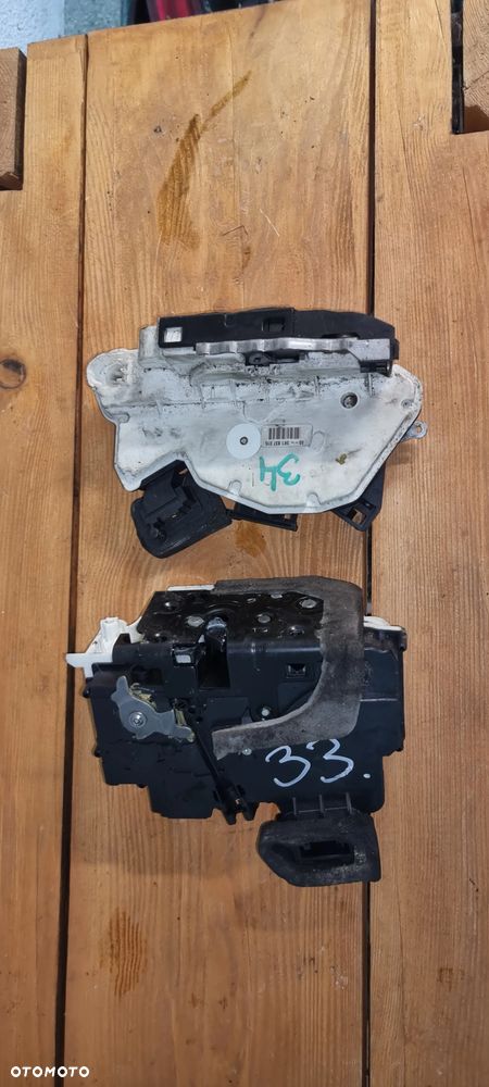 Zamek drzwi lewy przód VW GOLF VI 5K1837015