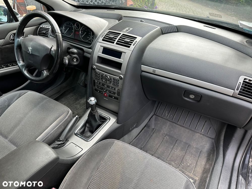 Peugeot 407 - 13