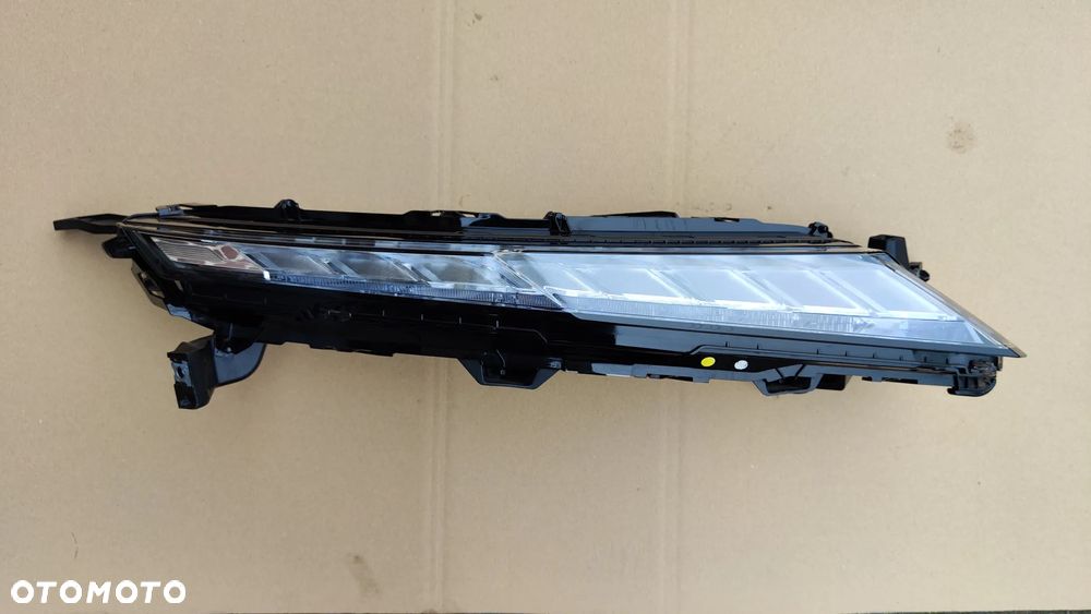 Mitsubishi Eclipse Cross Lift 21- Lampa LED DRL Kierunkowskaz Prawa Oryginał - 2