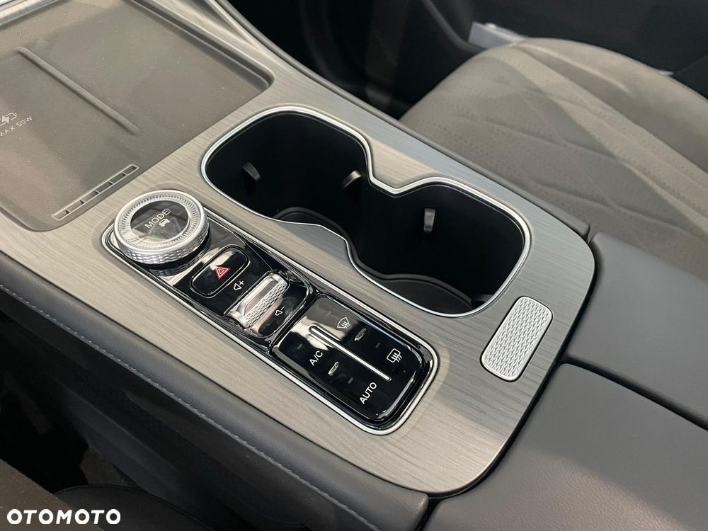Chery Tiggo 8 1.6 T-GDI Prestige DCT - 24