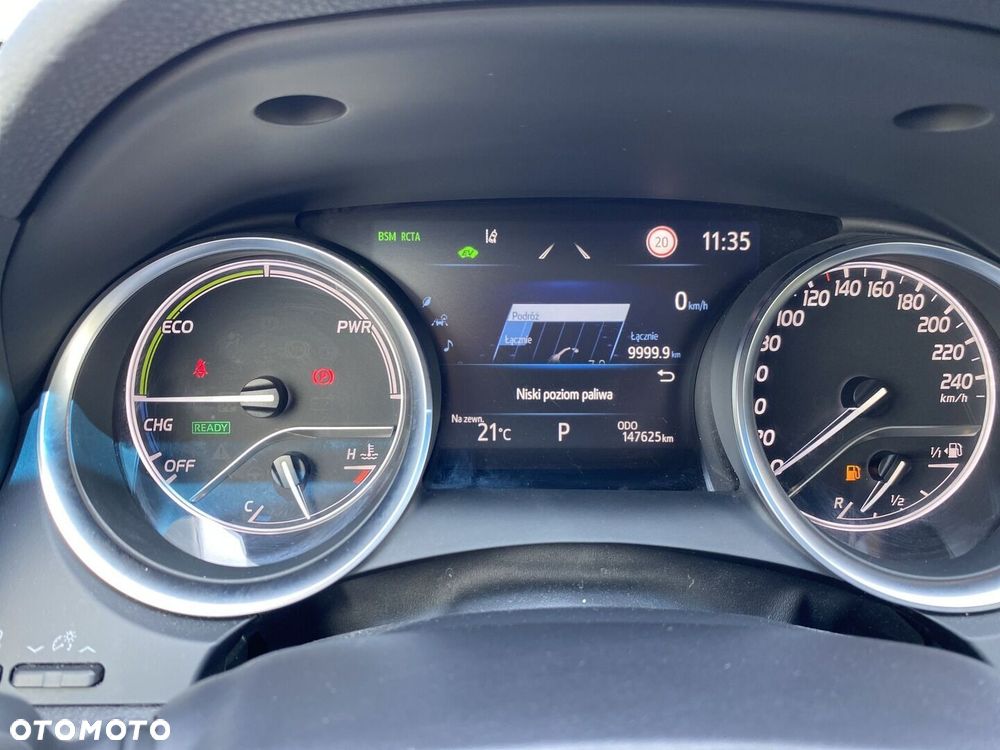 Toyota Camry 2.5 Hybrid Executive CVT - 10