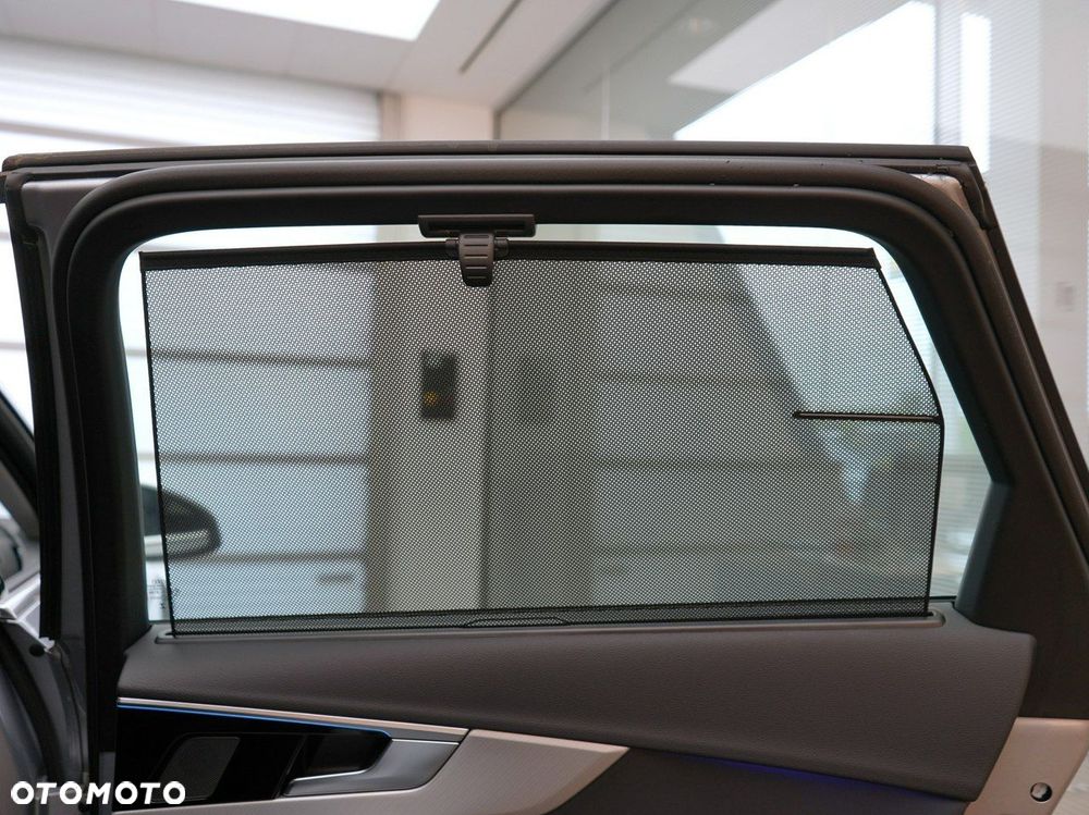 Audi A4 Allroad - 32