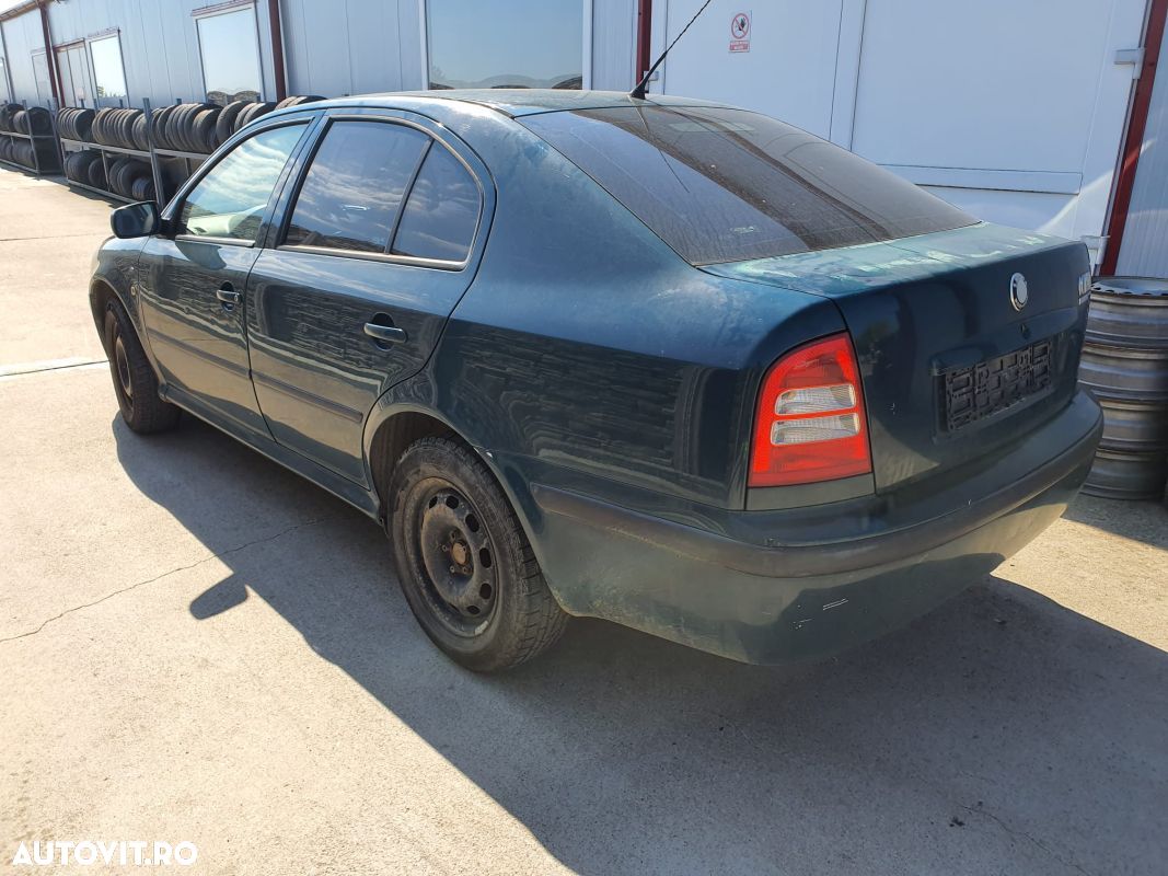 USA SKODA OCTAVIA 1 S.SP HATCHBACK - 1