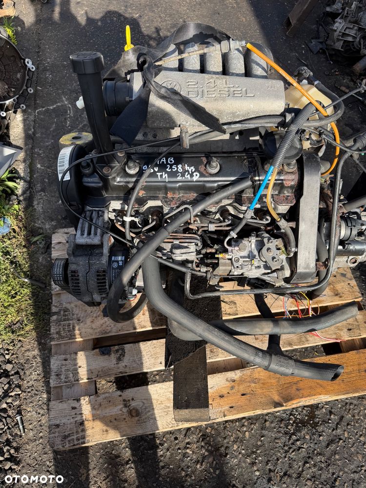 Silnik kompletny + skrzynią biegów VW T4 2.4D AAB - 1