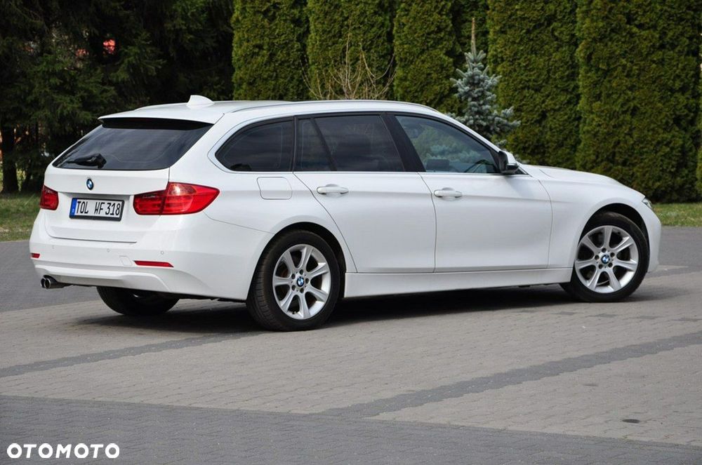 BMW Seria 3 330d xDrive Blue Performance Luxury Line - 15