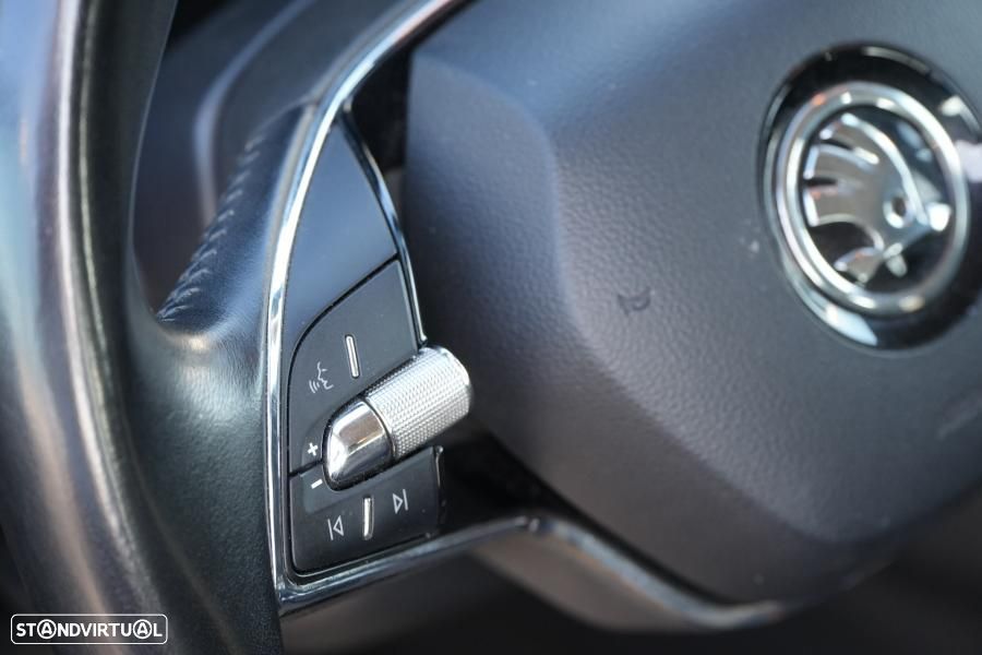 Skoda Fabia 1.0 MPI - 24