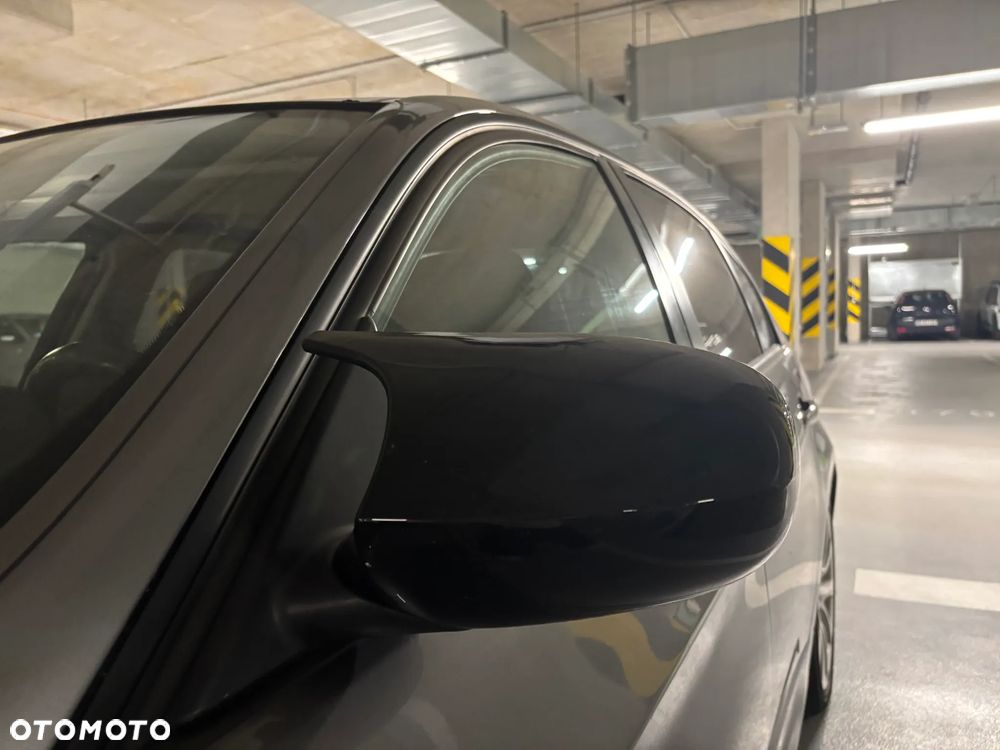 BMW Seria 3 320i - 17