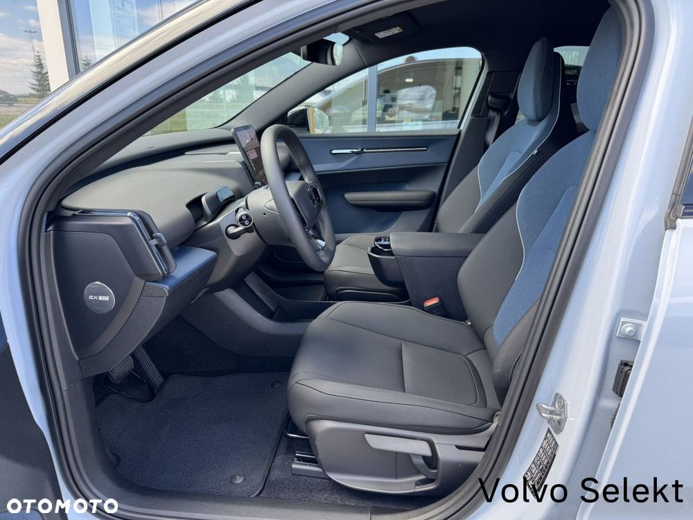 Volvo EX30 69kWh Twin Motor Plus - 12