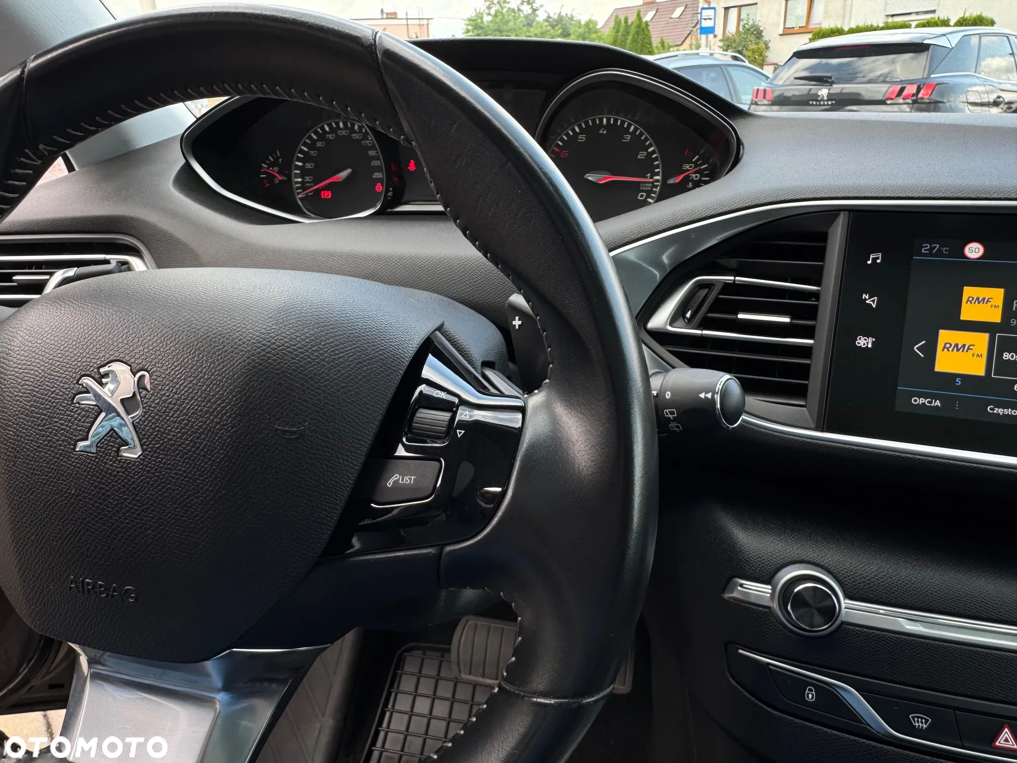 Peugeot 308 - 24
