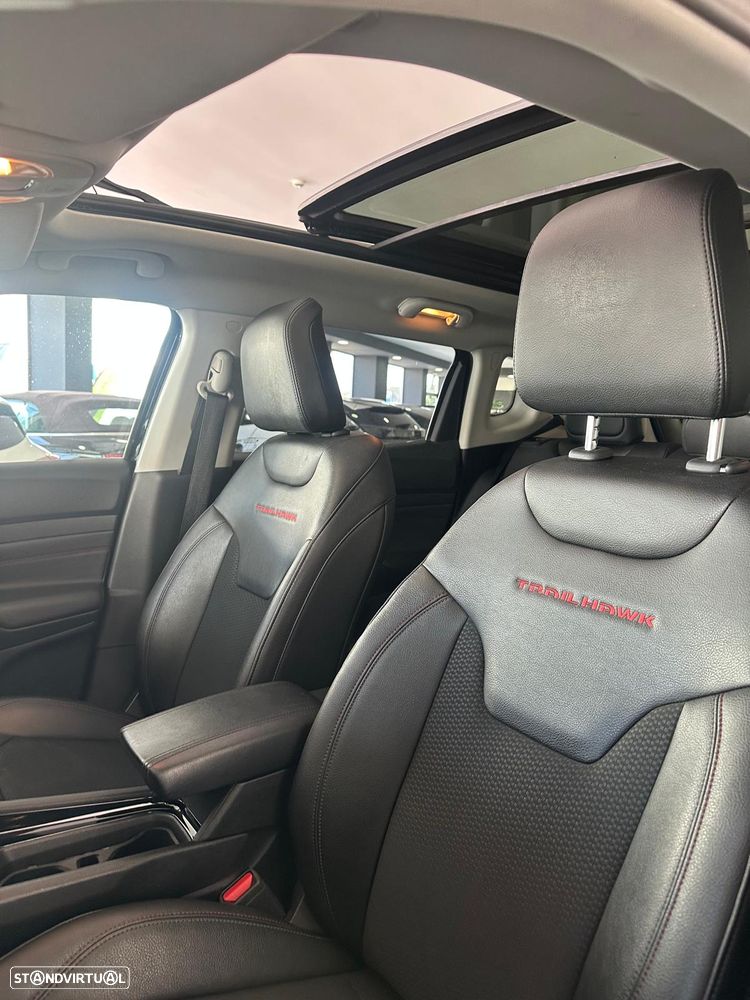 Jeep Compass 1.3 T-GDI 4xe Auto Trailhawk - 8
