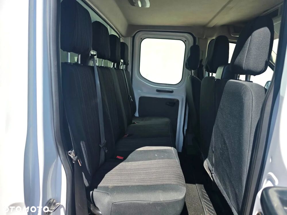 Ford Transit - 12