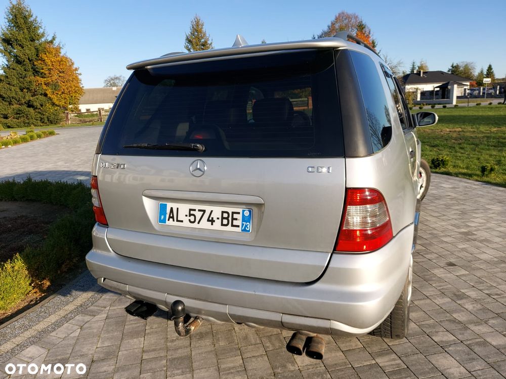 Mercedes-Benz ML - 14