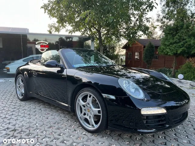 Porsche 911 Carrera Cabriolet PDK Black Edition - 11