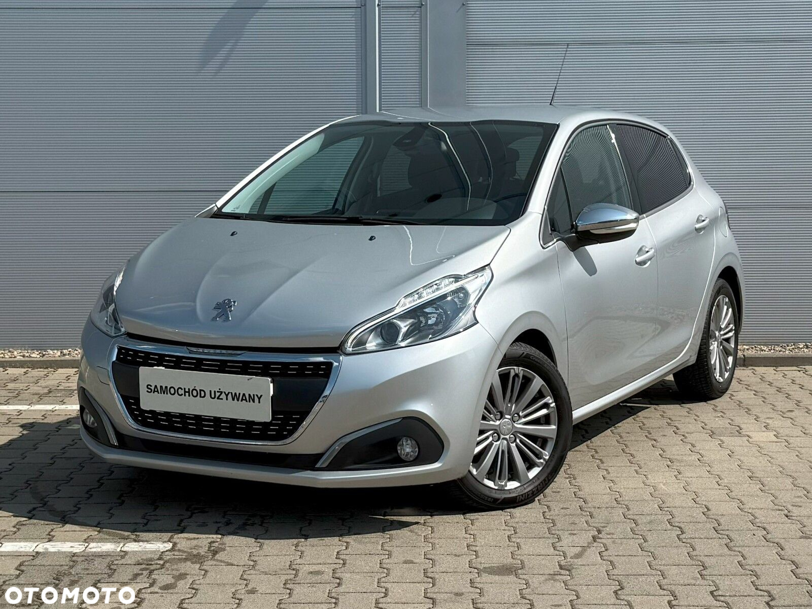 Peugeot 208 1.2 PureTech Allure S&S - 2