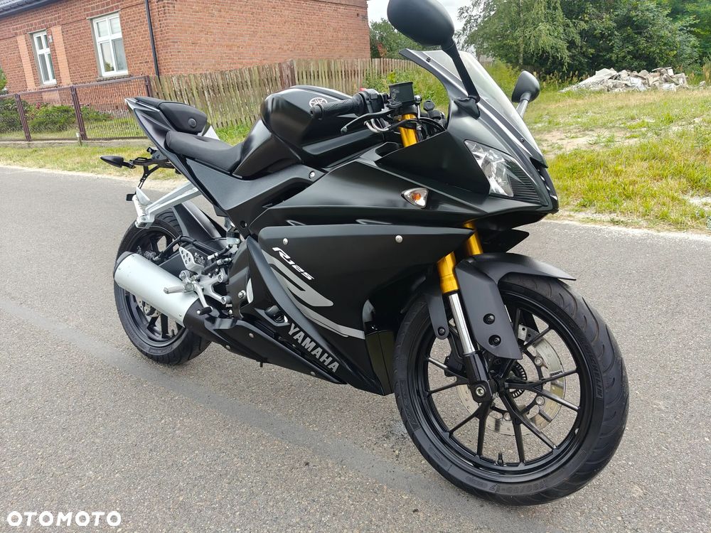 Yamaha YZF - 1