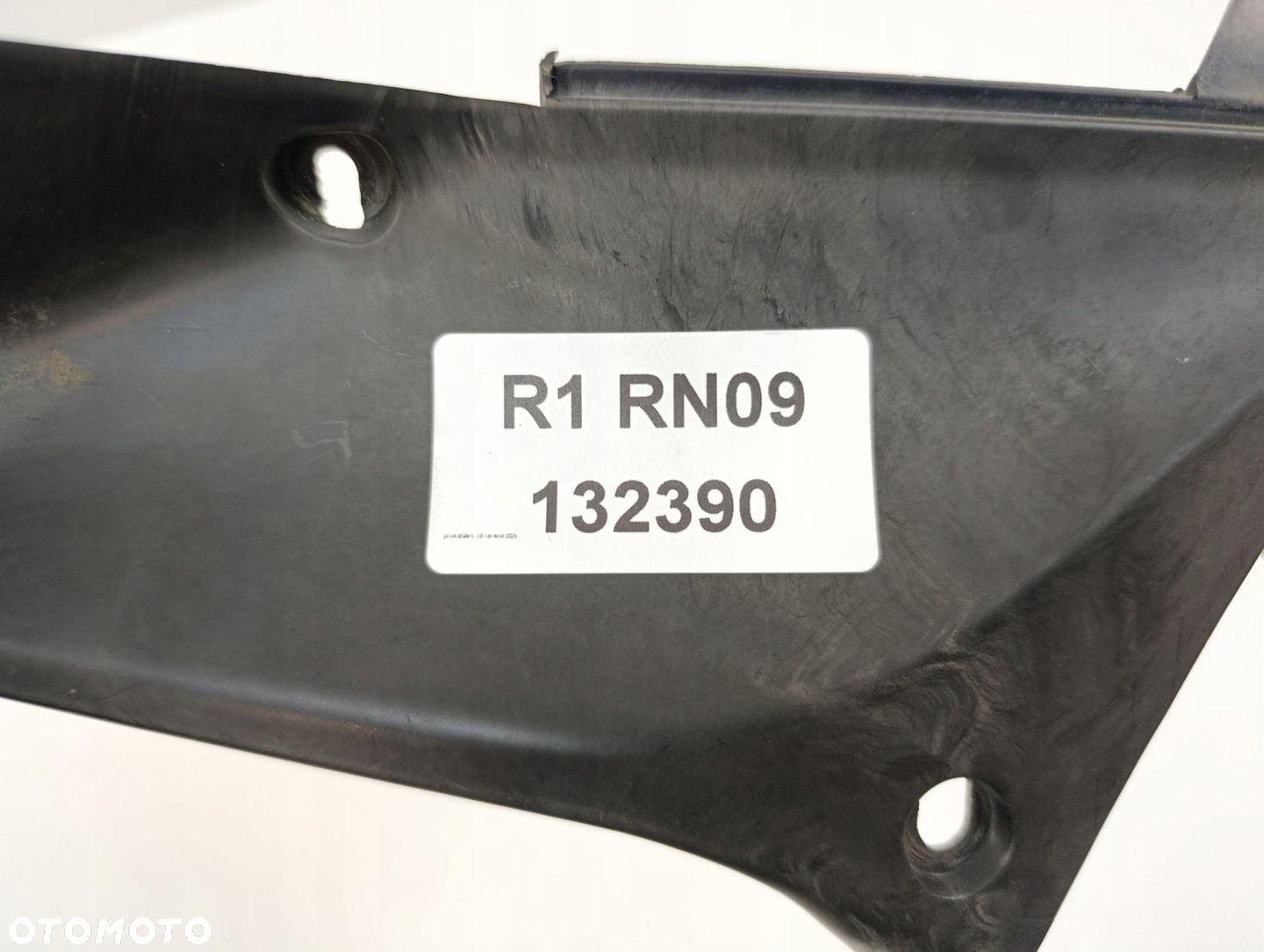 YAMAHA R1 RN09 WYPEŁNIENIE PRAWE - 6