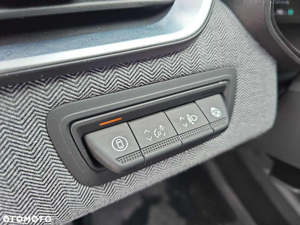 Renault Clio - 25
