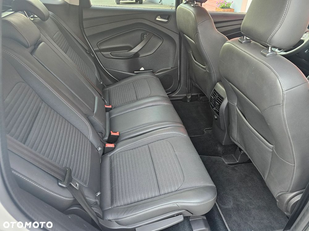 Ford Kuga 2.0 TDCi FWD Titanium - 11