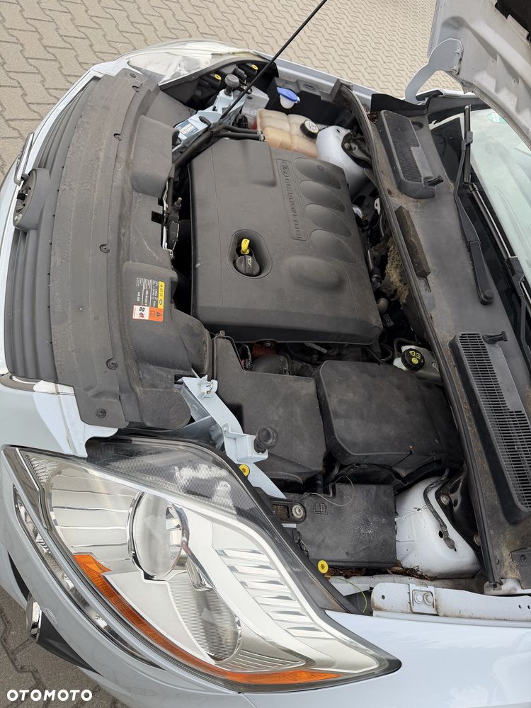 Ford Kuga - 12