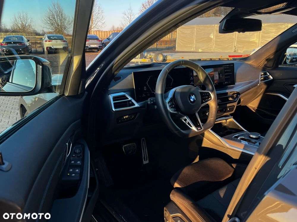 BMW Seria 3 320d xDrive - 17