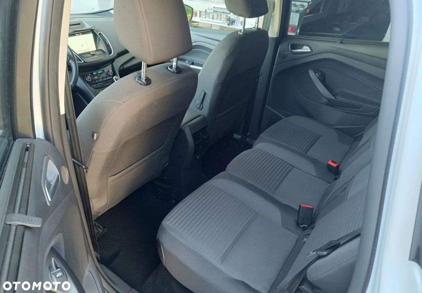 Ford C-MAX - 12