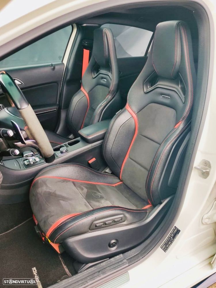 Mercedes-Benz A 45 AMG - 11