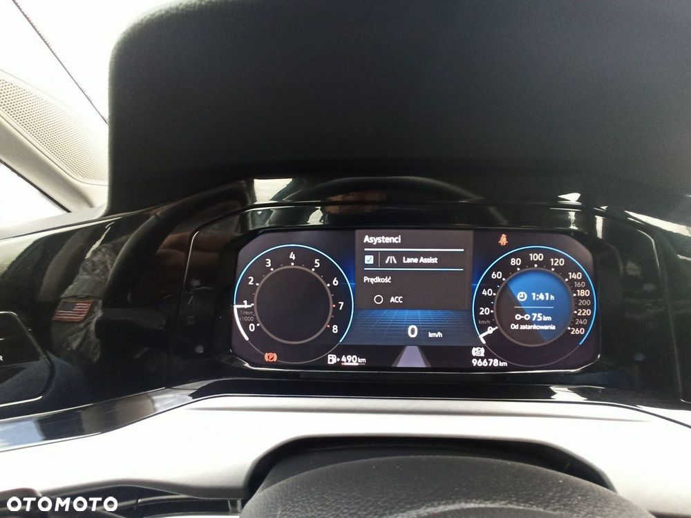 Volkswagen Golf - 20